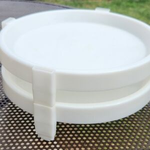 Tupperware divide a rack pie stacker